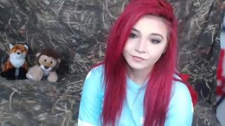 kenadeebear masturbation with closeup pussy