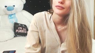 mm amazing babe gorgeous tits