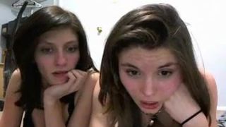 Cat fight le_lea