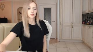 Guest324 (12-15-18) via Chaturbate (no nudity)