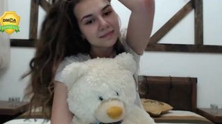 2000 friends cutie_sandy_18 @2000 uploads her only nude pvt recording