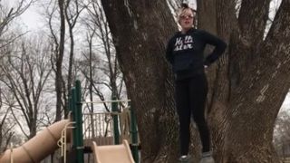 Tried to Masterbate at the Park and got Caught