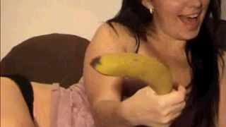 Makemecum and banana