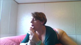 SEXY FOX STRIP TEASE AND ANAL PLEASURE