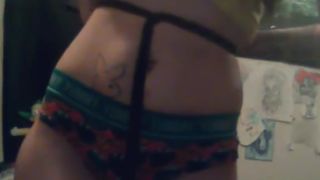 Anime Girl Ties herself up with Ropes!