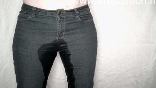 Je Ne me Retiens Plus...