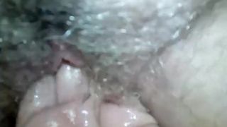 AMATEUR PETITE SÉANCE SOLO URO PISSE FIST