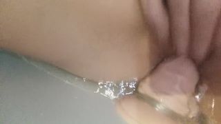 Białe Dildo w Mokrej Cipce