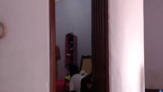 Moving my Stuff, my Pet wants to Dance Whit me or Somenthing Weird... Part1