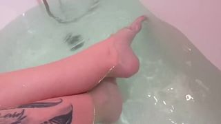 Big Feet Bathing