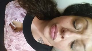 Cumslut Wifey gets a Nice Facial