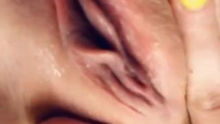 Juicy Pussy after Raw Sex with Creampie