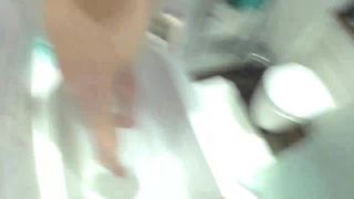 Lauwaa in the Shower :p