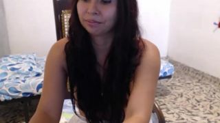 Sexy Bitch Flirting on Cam Talk with Guys and Show her Boddy Part 3