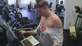 Tylerashay topless in the gym while people workout