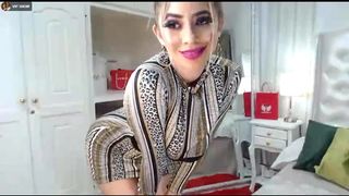 FranchezcaCaruso sexy underboobs