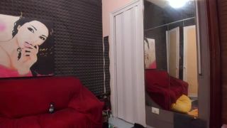 twerkingbaby suck own toes and squirt