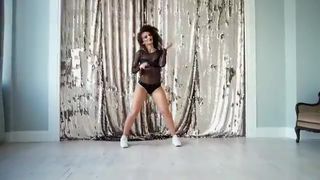 Crazy In Love Remix Beyoncé twerk dance