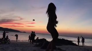 Thailand Twerk vibes (dinero)