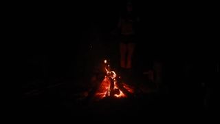 Blonde Homemade Amatuer in Florida Bonfirwe Striptease goes Topless