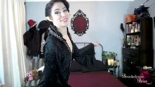 Brookelynne Briar Sexy Elf Cosplay Jerk off Instructions