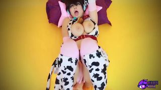 Cow Girl Shizuku Oikawa Fucks her Producer