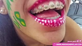 Sexy Teen Garota Fucks HUGE Black Donkey Dick CARNAVAL 2018