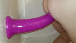 Sexy BBW gets Wet on her Stallion Dildo and gets a Facial
