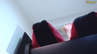 chloe_cum1568207153