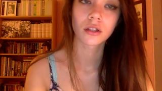 xoxo_melody shows personal pics