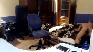 luck guy cums on hot girl ass