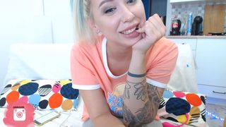 mari's mom having SHOWER