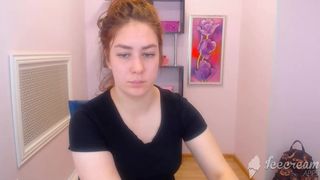 milenapure GIRL VS TECHNOLOGY