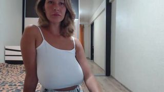 Hugetittiesgerda CB 27