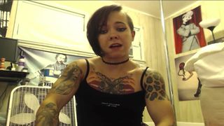 raw muscle girl confession (preview) Kinkynirvana