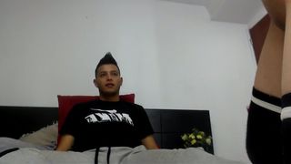 guysus888_10072019_0537_couple_chaturbate