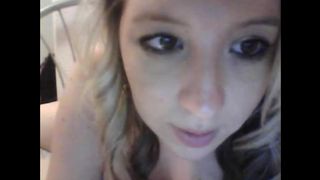 Lozzy (Lauren) UK Teen plays on cam