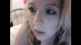 Lozzy (Lauren) UK Teen plays on cam