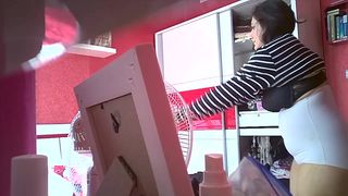 Desi UK hottie changing