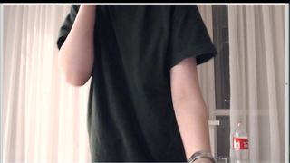 smallliars dancing and showing her feets