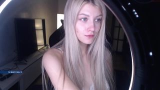 Lovely_monic  04112019