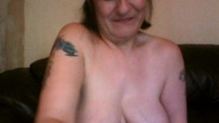 Hottie69 - UK Milf Bating for all to see