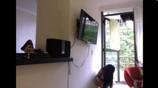 Noemibcnz vibes in home with mother