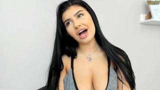 moniqueeass suck finger 2018-04-03