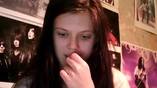 Famous-monster webcam show 2019-11-18_22-48-34_941