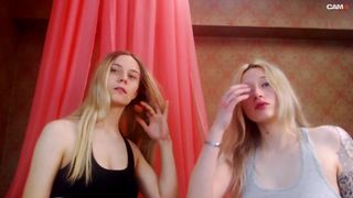 Doubleadorable webcam show 2019-11-19_20-32-53_793