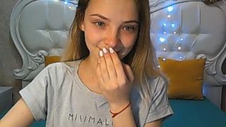 Best_Liza - innocent teen, boobs flash