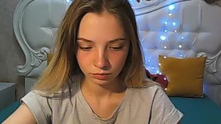 Best_Liza - innocent teen, boobs flash