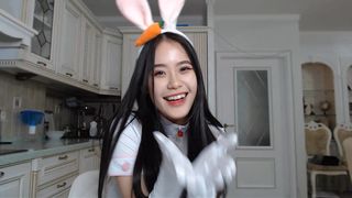 chinese girl dancing Li Chang
