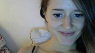 Avocadosalad Flashes Big Boobs During Solo Show